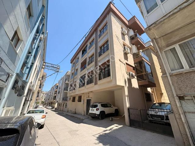 Buca, İzmir içerisinde satılık mülk