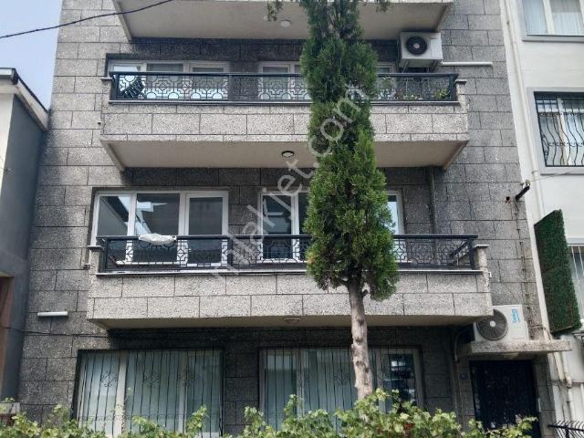 Buca, İzmir içerisinde satılık Bina
