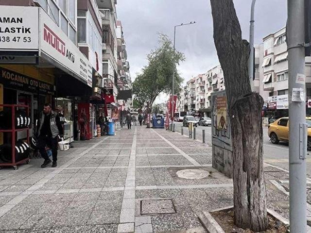 Buca, İzmir içerisinde satılık Dükkan