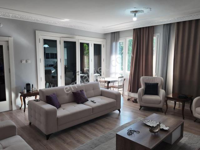 Buca, İzmir içerisinde satılık mülk