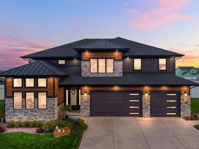 House for sale in Saint John, Indiana