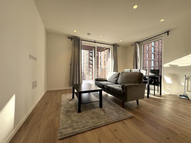 House for rent in Blackwall, Greater London