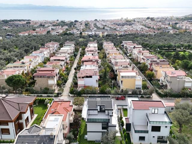 Edremit, Balikesir içerisinde satılık Villa