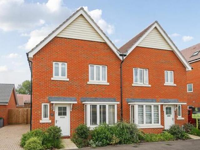 House for sale in Littlecote, West Sussex