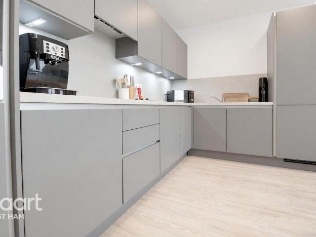 Apartment for rent in Upton Gardens, Greater London