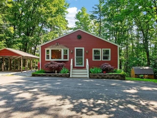 House for sale in Hubbardston, Massachusetts