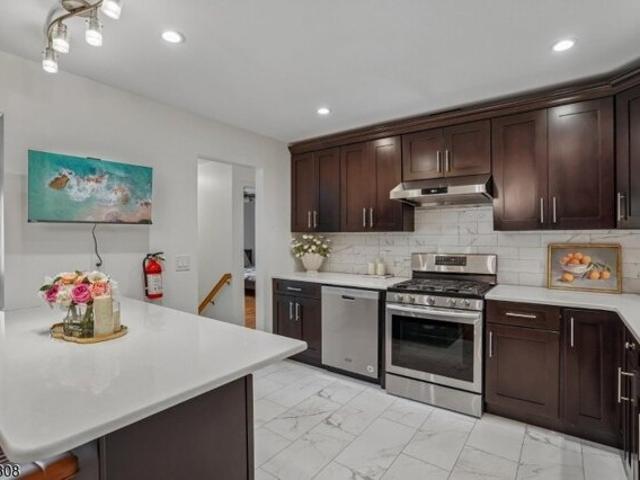 House for sale in Lincoln Park, New Jersey