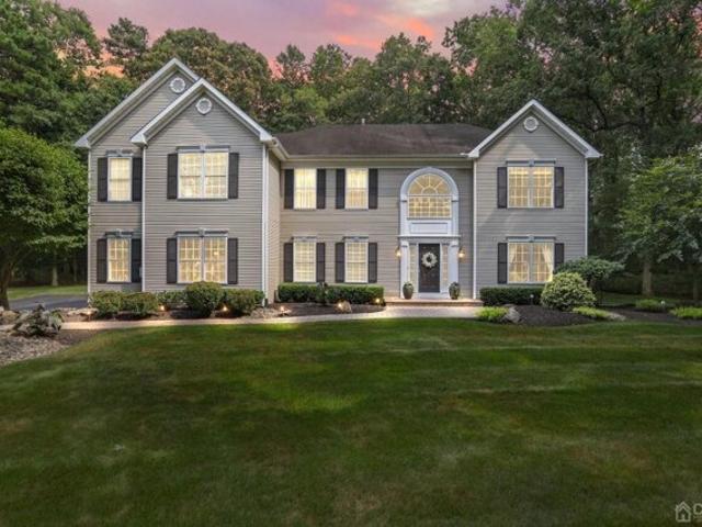 House for sale in Colts Neck