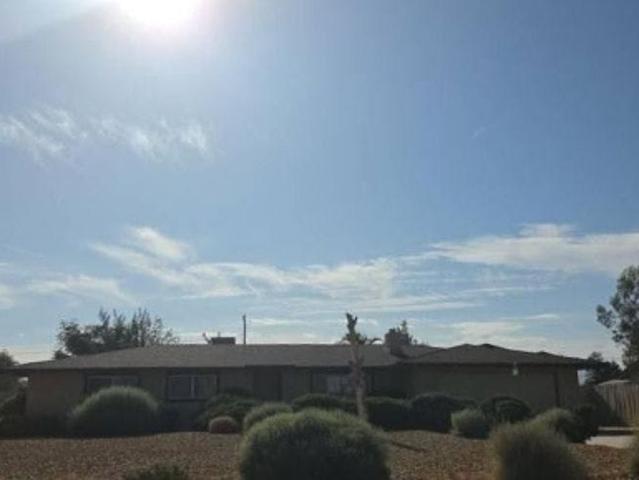 House for sale in Apple Valley, California