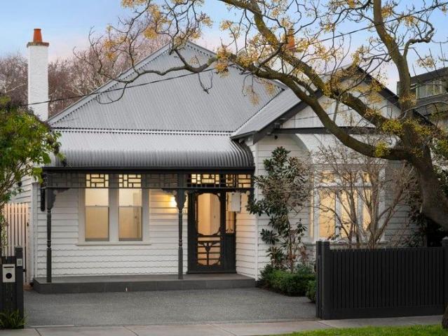 House for sale in Glen Iris