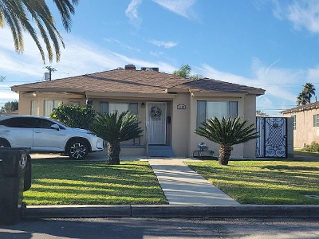 House for sale in Canoga Park, California