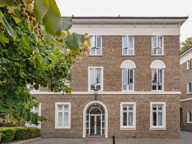 Apartment for rent in Highbury, Greater London