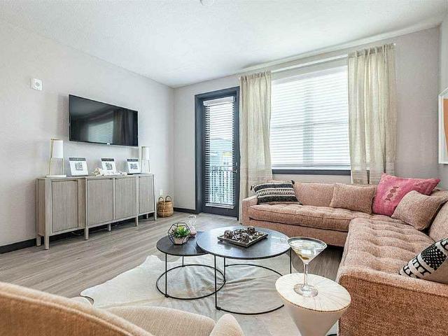 Apartment for rent in Town 