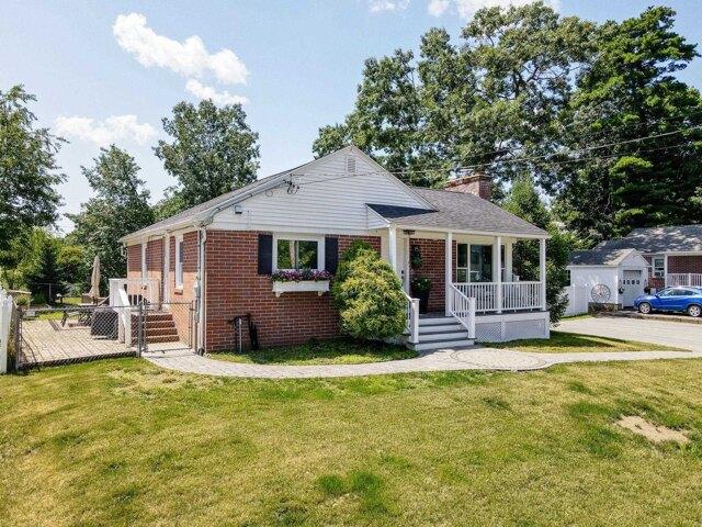 House for sale in New Hampshire