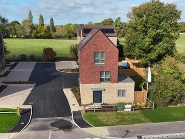 House for sale in Perryfields, West Sussex