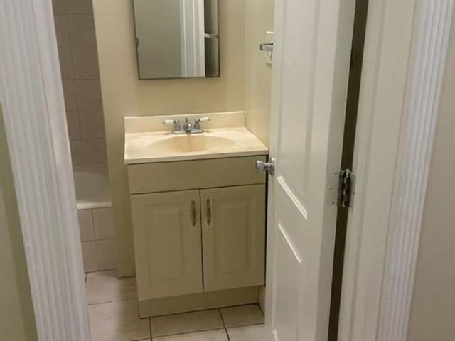 Apartment for rent in Glendale, California