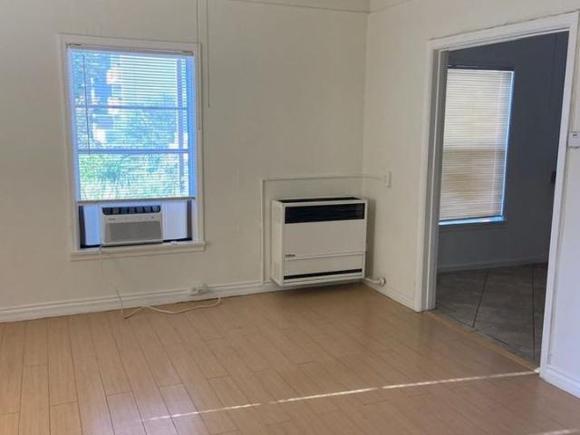 Apartment for rent in Glendale, California