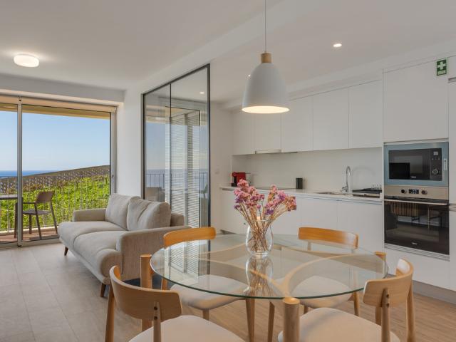 Apartamento alugar em Serrado do Mar, Câmara De Lobos