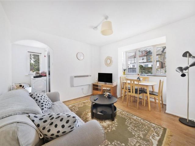 Apartment for rent in Southgate, Oakwood