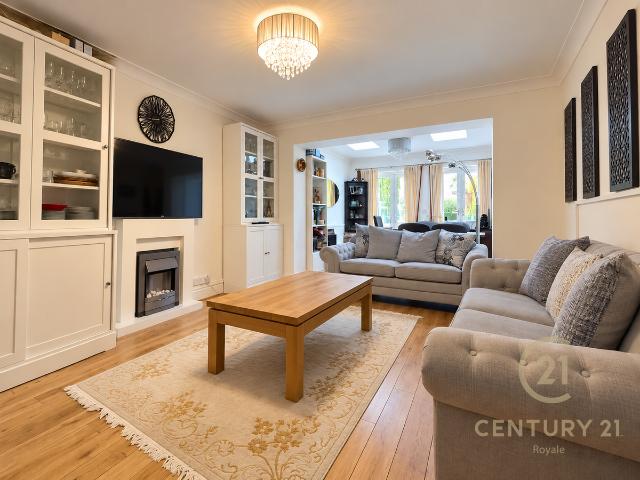 House for rent in London Borough of Richmond upon Thames, Greater London