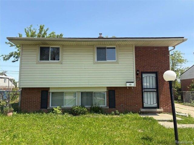 House for sale in Inkster