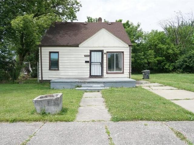 House for sale in Inkster