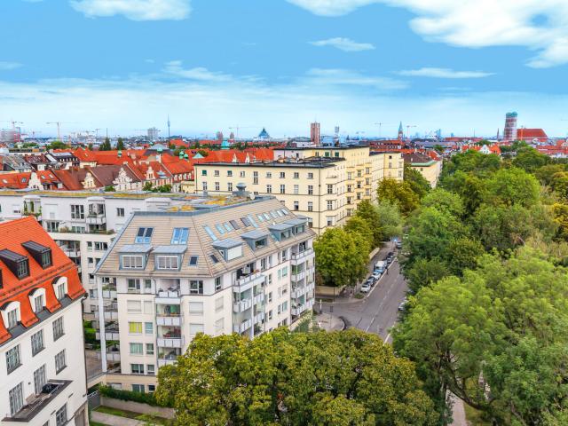 Dachgeschosswohnung kaufen in Ludwigsvorstadt-Isarvorstadt, München