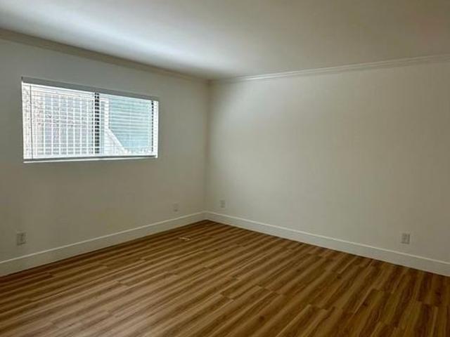 Apartment for rent in Canoga Park, California
