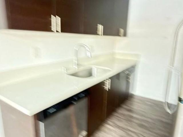Apartment for rent in Canoga Park, California
