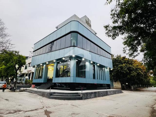 Building for rent in Islamabad