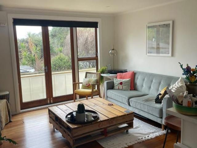 Apartment for rent in Ōwhiro Bay, Wellington