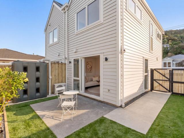 House for rent in Island Bay, Wellington