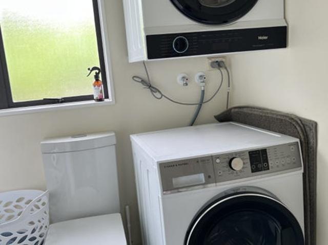 Apartment for rent in Island Bay, Wellington