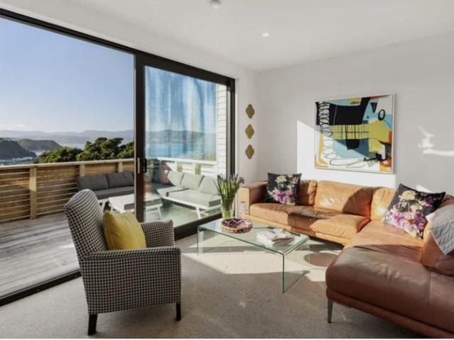 House for rent in Ōwhiro Bay, Wellington