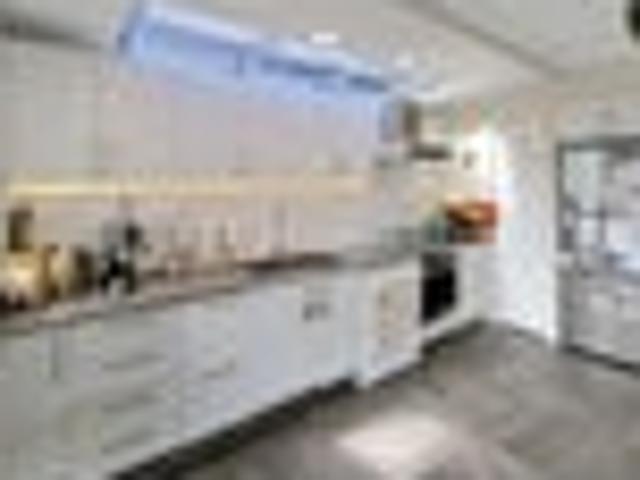House for rent in Ōwhiro Bay, Wellington