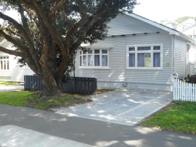 House for rent in Island Bay, Wellington