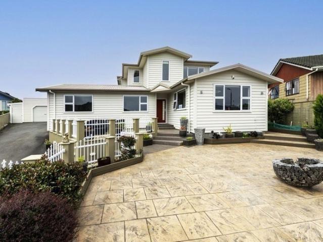 House for rent in Ōwhiro Bay, Wellington