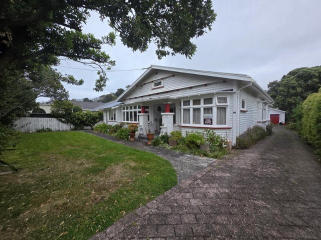 House for rent in Island Bay, Wellington