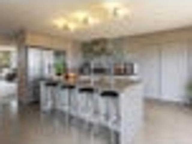 House for rent in Ōwhiro Bay, Wellington