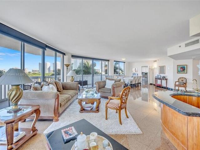 Condo for sale in Aventura