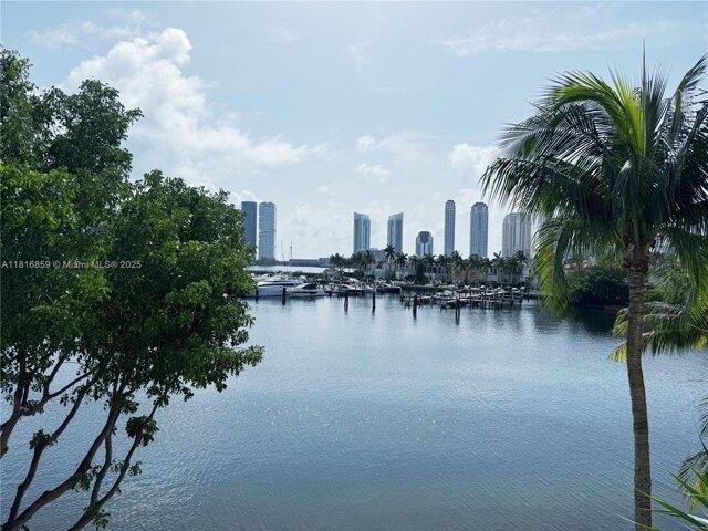 Condo for sale in Aventura