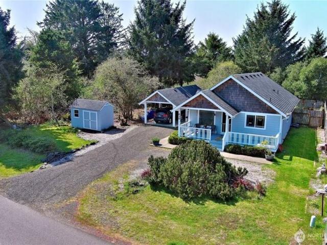House for sale in Ocean Shores