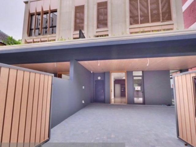 Apartment for sale in Thomson