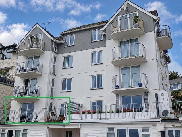Apartment for rent in Hannafore, Looe