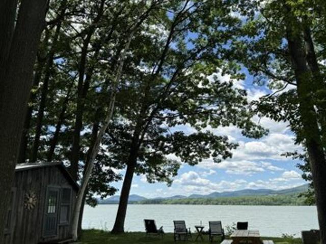 House for sale in Shoreham, Vermont