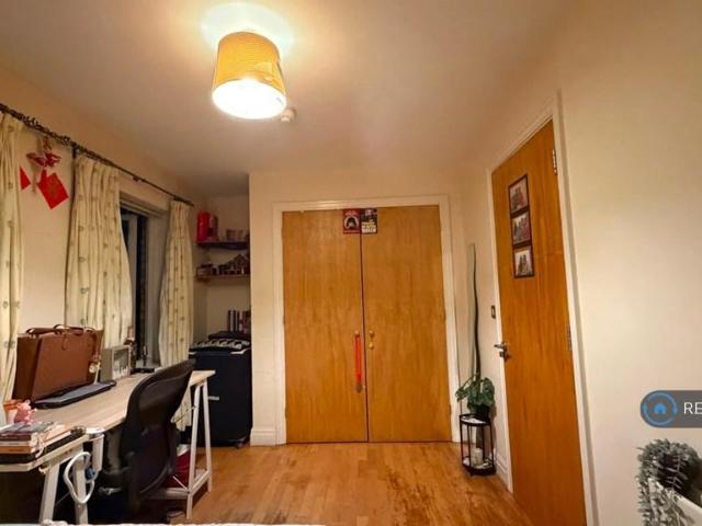 House for rent in Millwall, Greater London