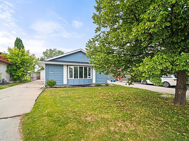 House for sale in East St. Paul, Manitoba