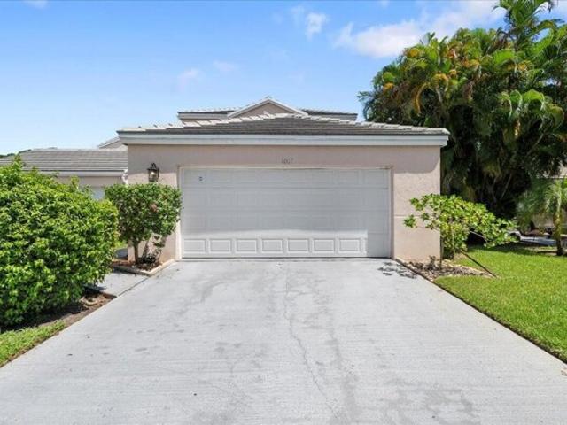 House for sale in Greenacres