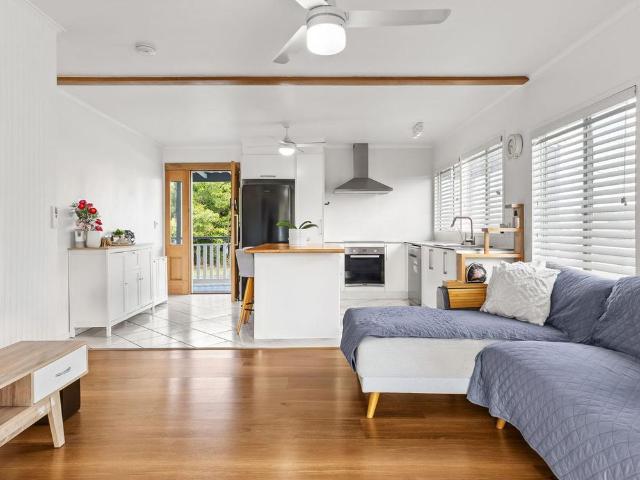 House for rent in Banksia Beach, Greater Brisbane