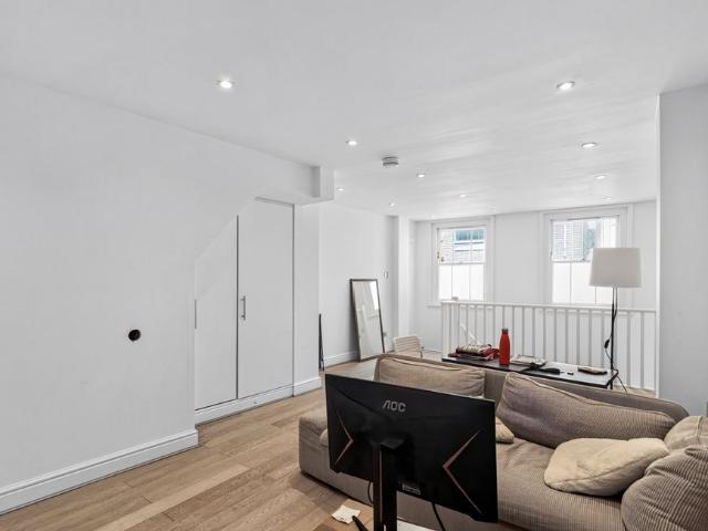 House for rent in Limehouse, Greater London